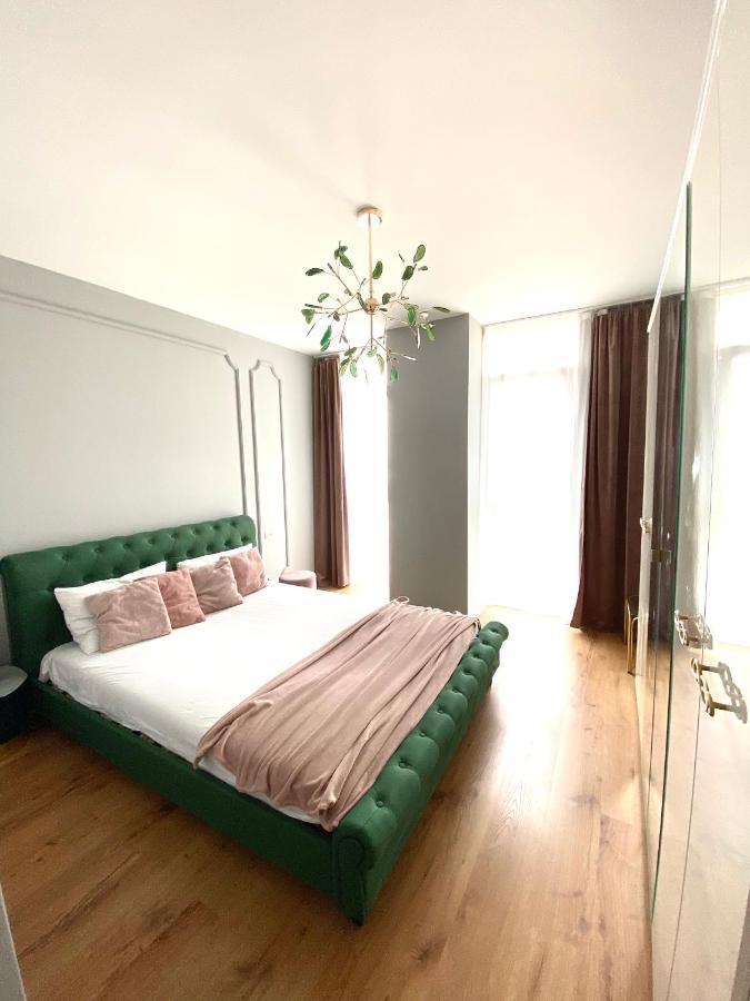 Velvet Home Timişoara Extérieur photo